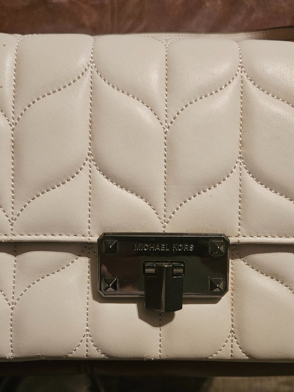 Michael Kors Cream Quilted Leather Clutch 🤍🖤